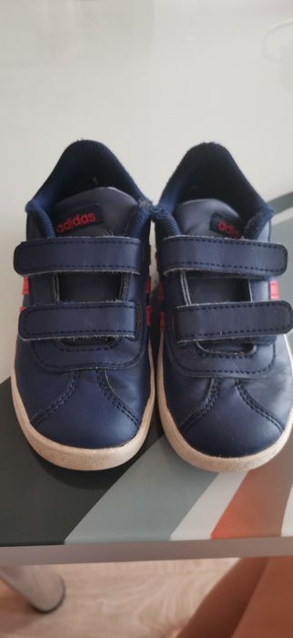 Маратонки adidas 25 номер