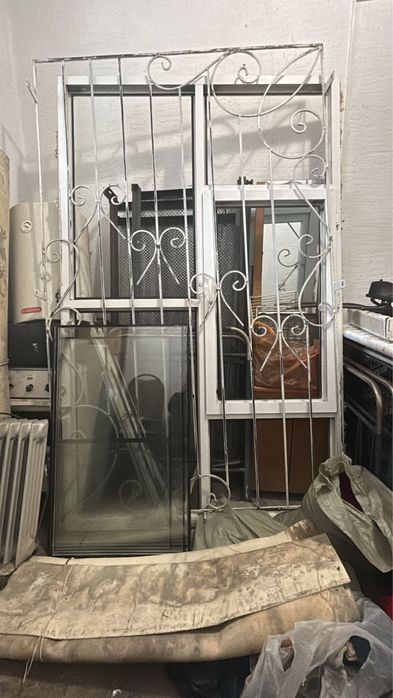 Решетка на окно, продается