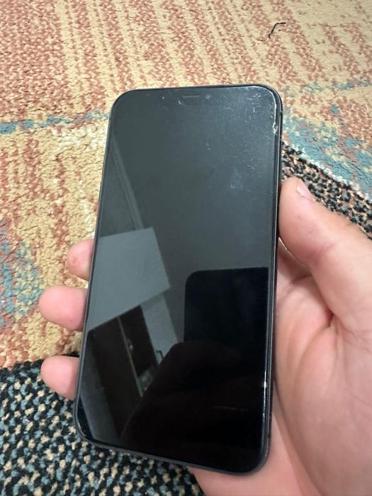 Продам iphone 11 128