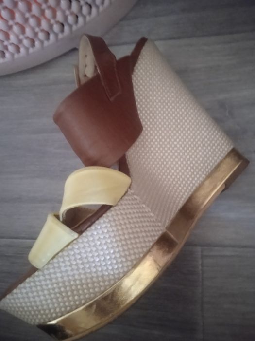 Продам обувь 38 маломерки