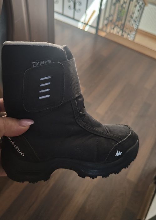 Cizme Decathlon baieti mărimea 27 și  28