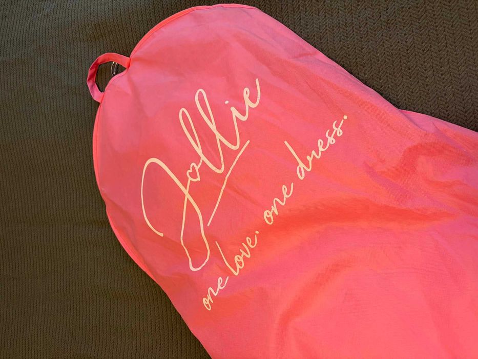 Предлагам булченска рокля