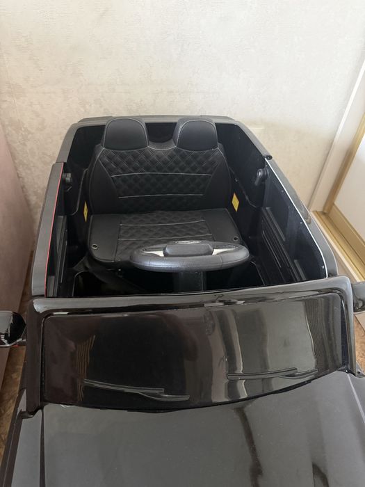 Продам машину электромобиль Lexus