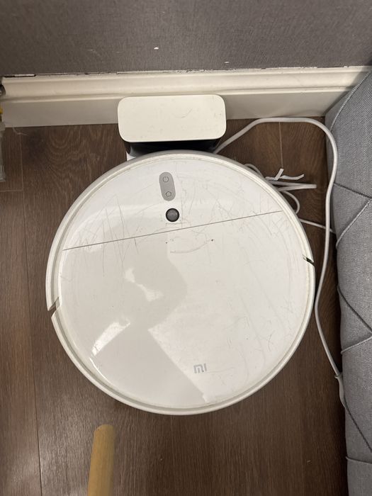 продам робот-пылесос от Xiaomi
