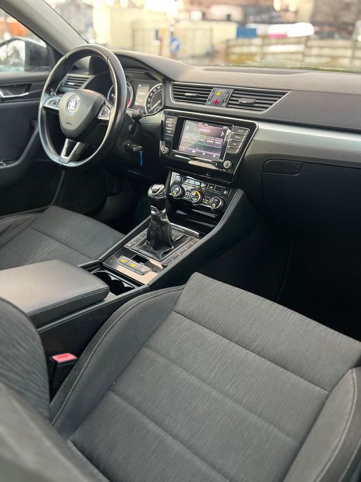 Vand Skoda Superb 2.0 TDI fabricatie 2018 EURO 6 impecabila urgent