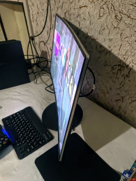 IMMER Monitor 24 75Hz CURVED