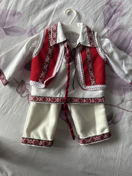 Costum national  bebelus