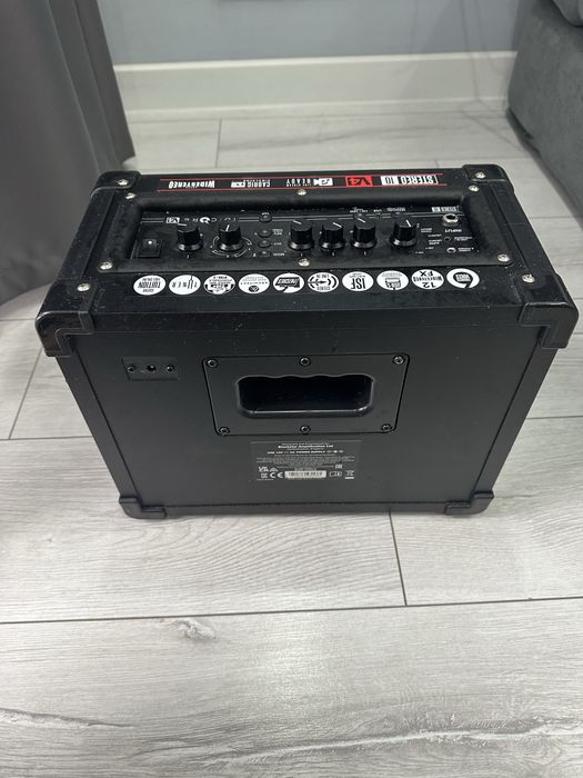 Продам гитару и комбоусилитель