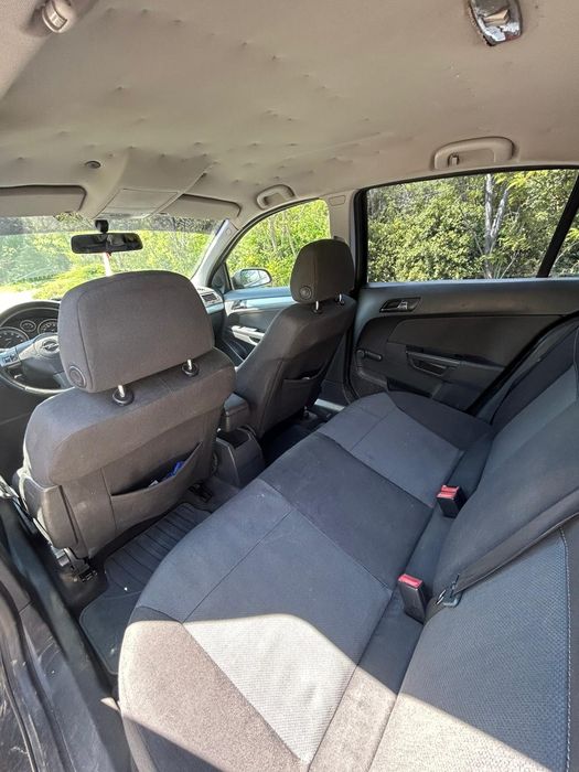 Opel Astra H 1.6 16v twinport cu gpl