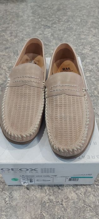 Продам мужскую обувь.