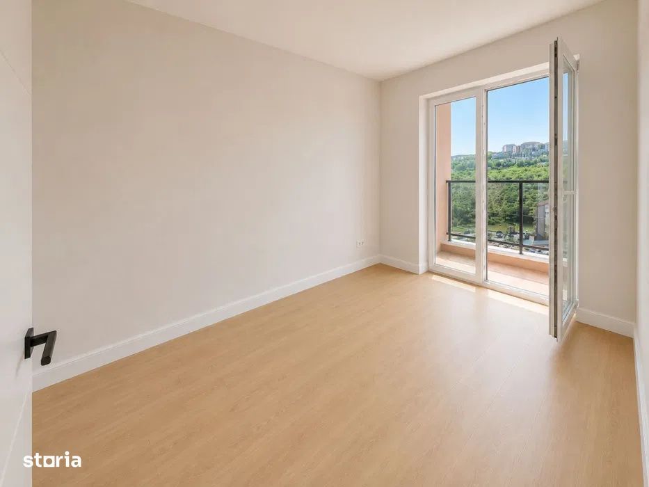 Apartament cu 3 camere, finisat, bloc nou, zona clinicii AMETYST