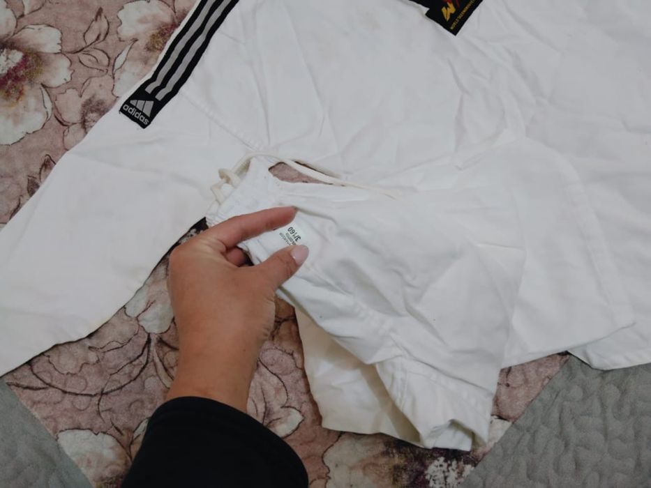 Продам форму  кимоно