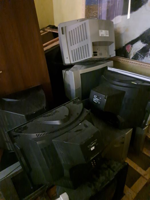 Телевизори 55см от хотел