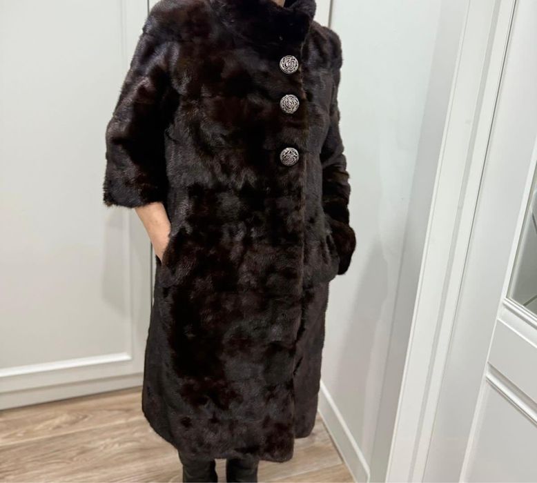 Продам норковую шубу