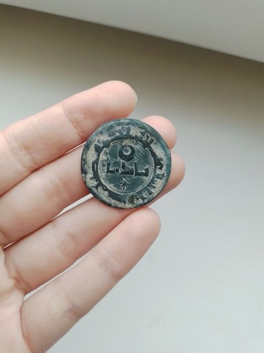 Сотилади Корохоний Лар тангалари монета соин танга