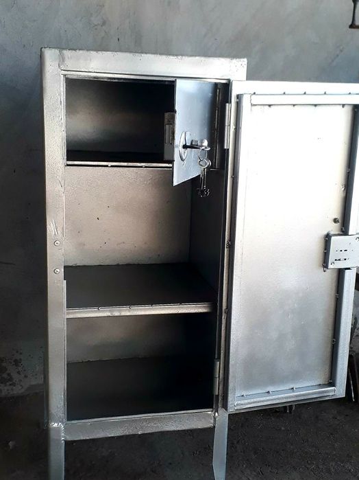 Сейф сотилади| продаётся сейф