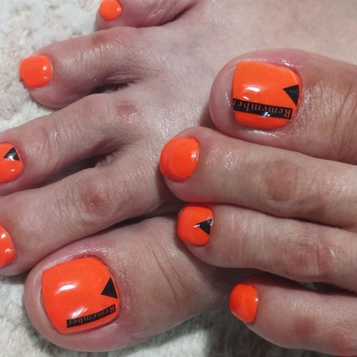 Маникюр, педикюр Кжби