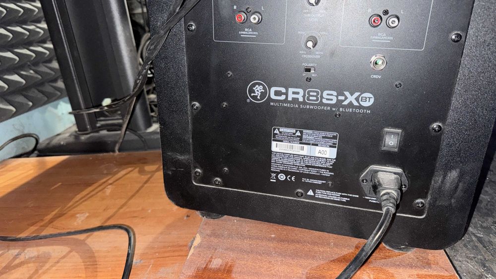 Субуфер Mackie CR8S-XBT (8") с Bluetooth