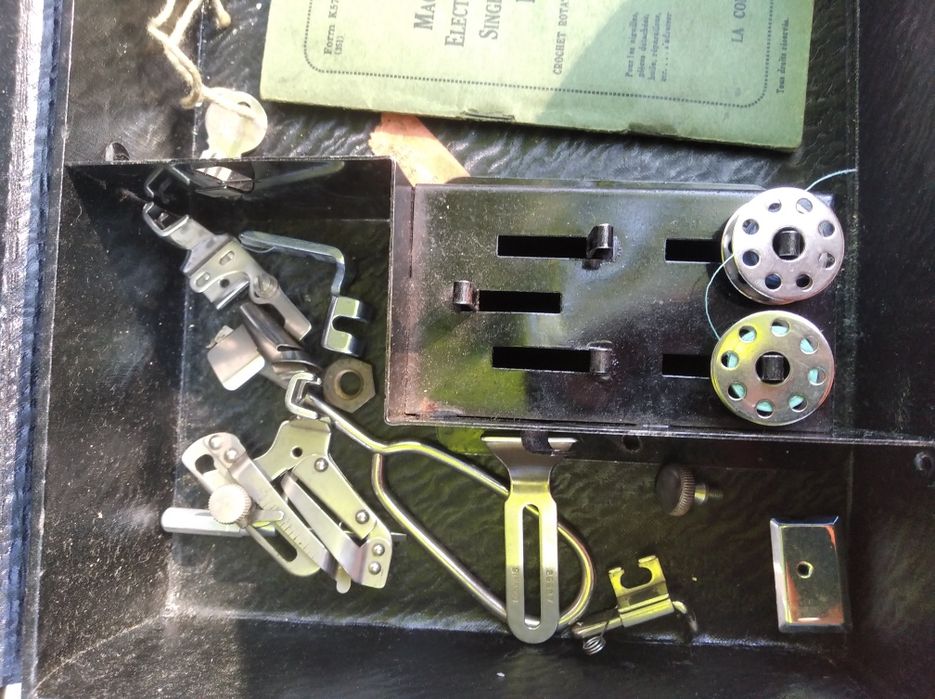 Сингер Антика модел 221 К1