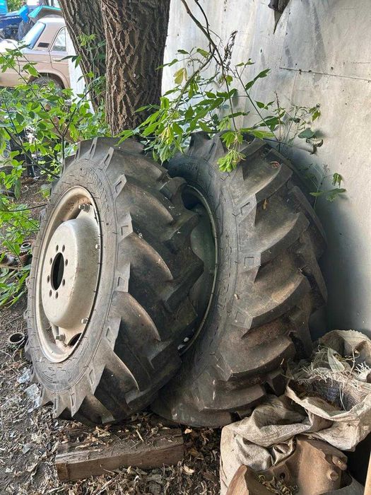 колеса в сборе на трактор МТЗ 1221 передние универсальные