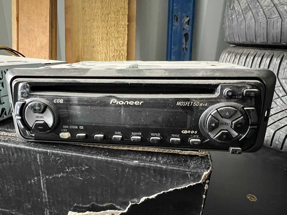 Продавам различни видове мултимедия/радио/usb/mp3 и т.н.!