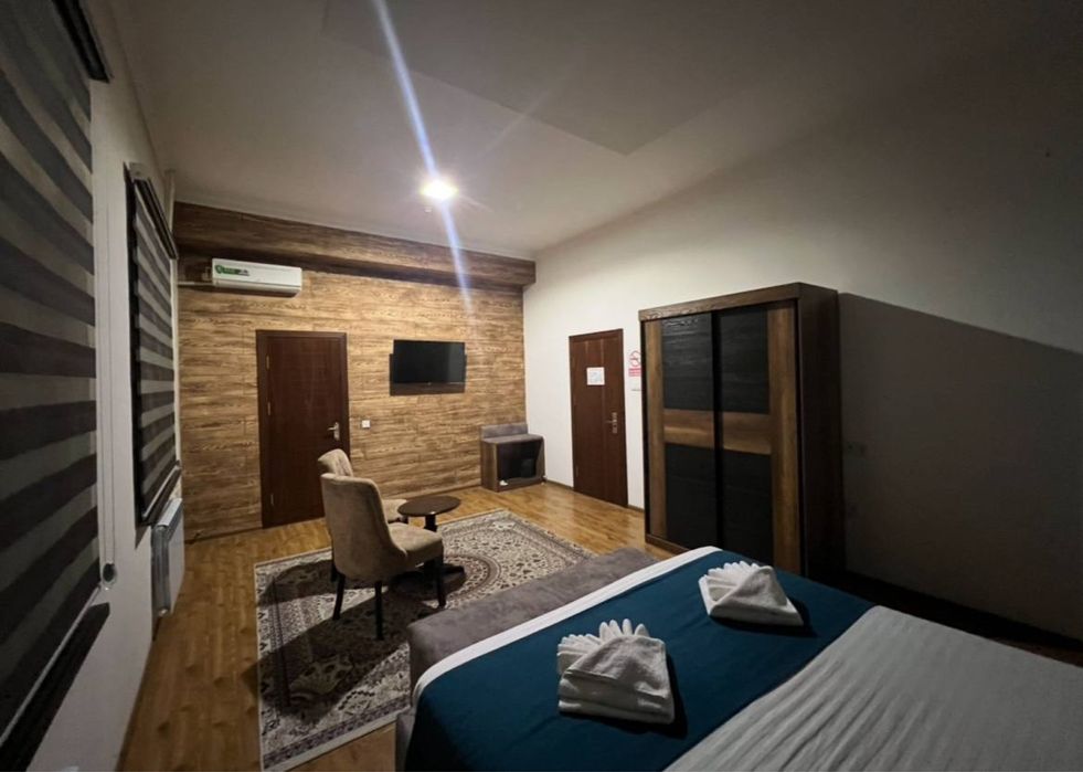 Bez Zaks / Kunlik kvartira / Hotel / Hostel