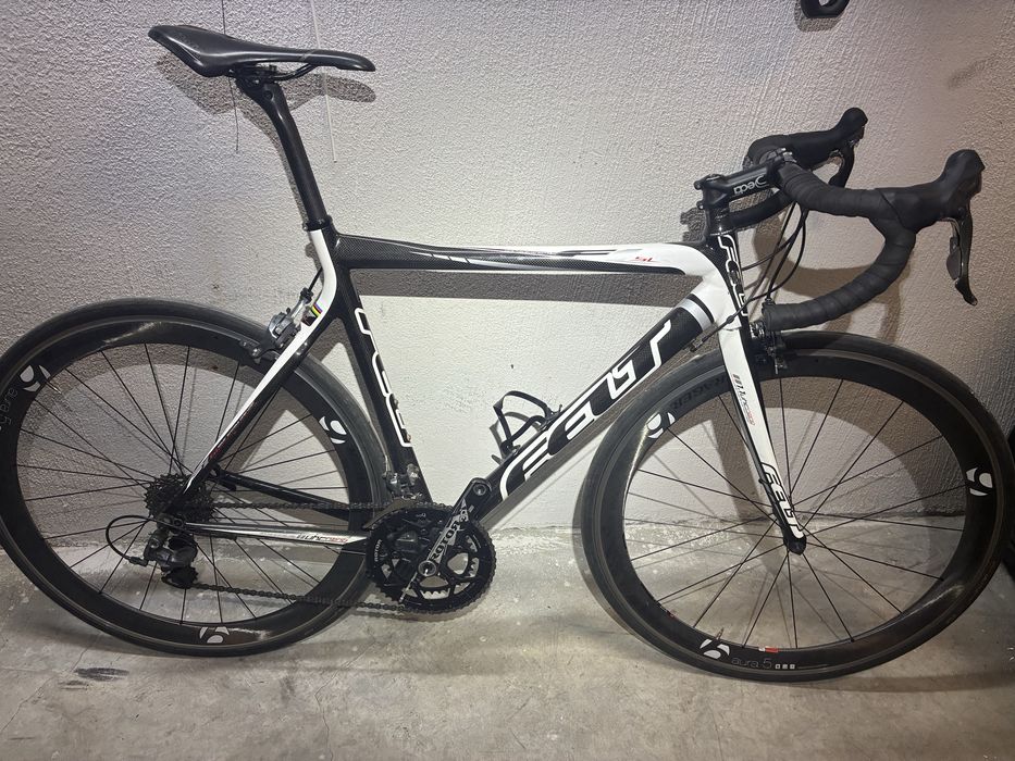 Карбонов Felt 55 размер, dura-ace, bondranger