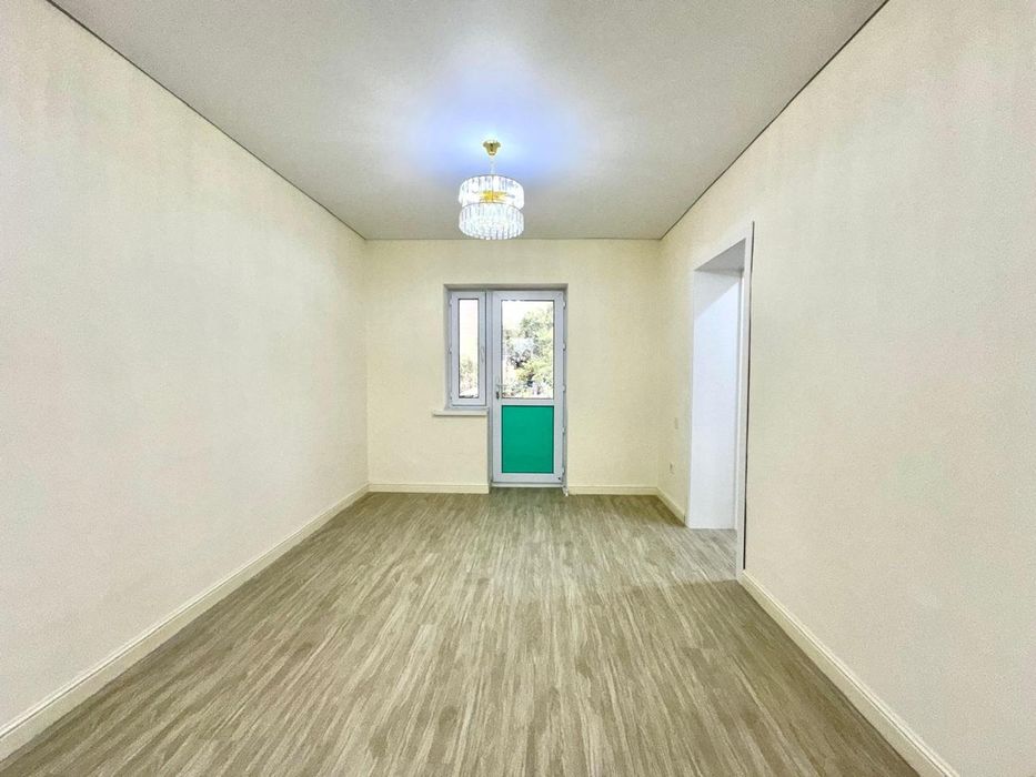 Дом с ремонтом двухэтажный с подвалом