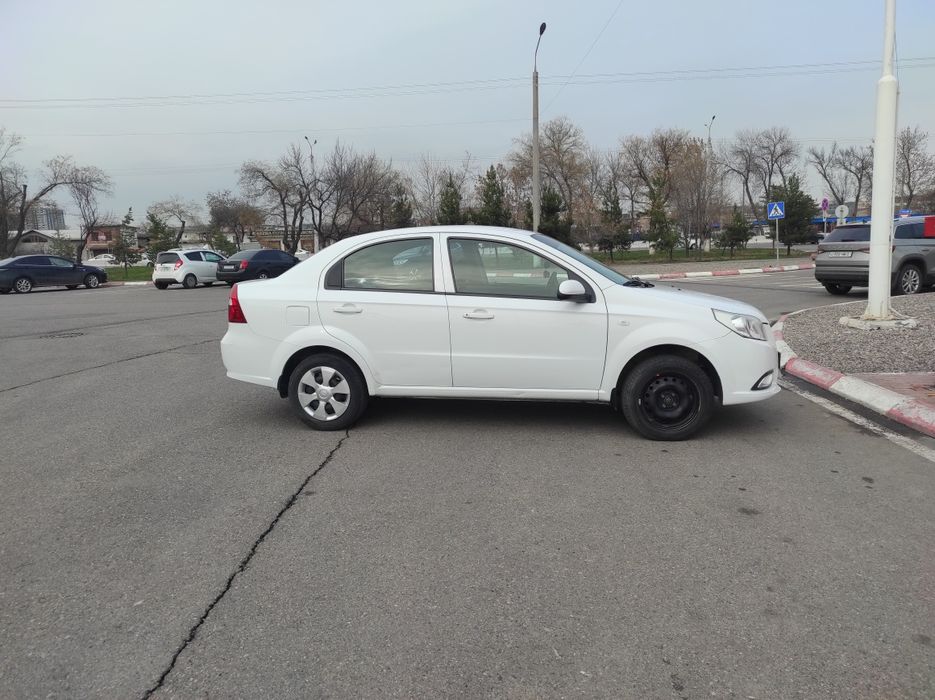 Срочно Продается Nexia 3