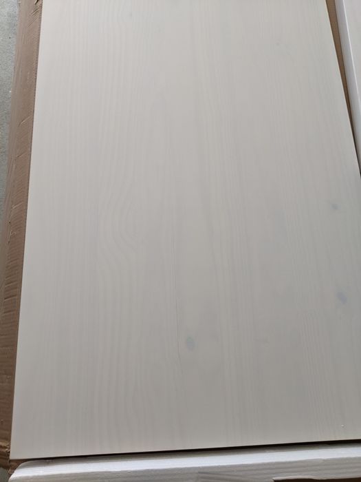 Birou din lemn de pin