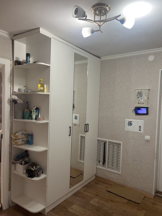 Продам двух комнатную квартиру