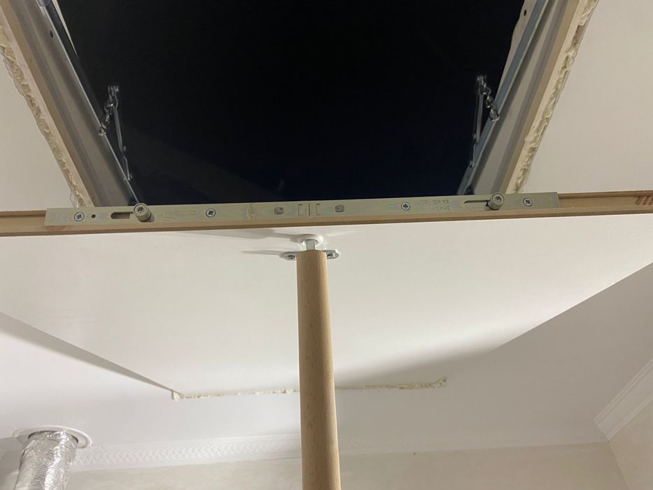 Scara  pod sau mansarda