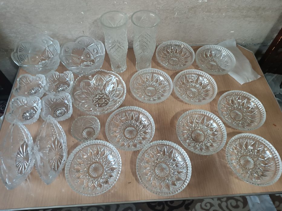 Посуда хрустальные вазы конфетницы