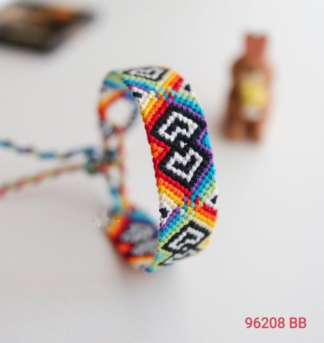 Ръчно плетена Friendship Bracelets