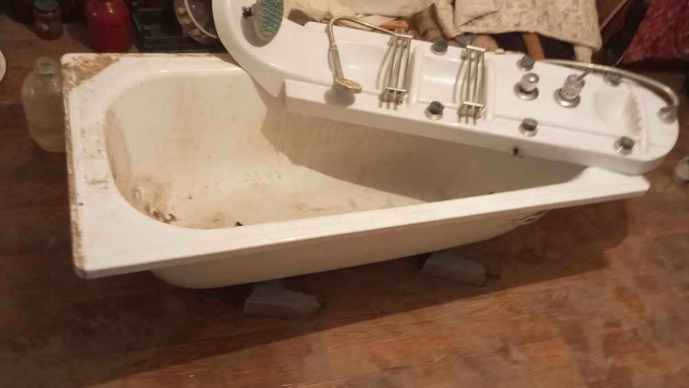 ванна смеситель жасап тұр сатылады