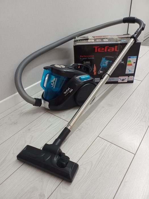 Пылесос Tefal в отличном состоянии
