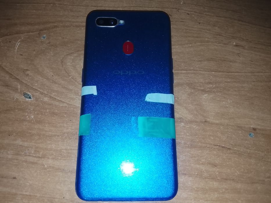 Продаю телефоны на запчасти