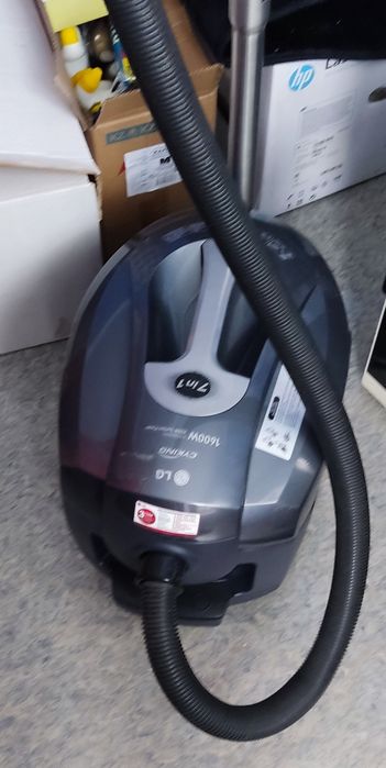Пылесос LG моющий