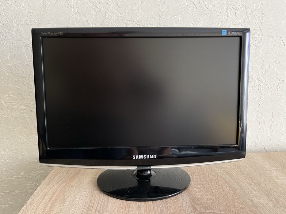 Монитор Samsung