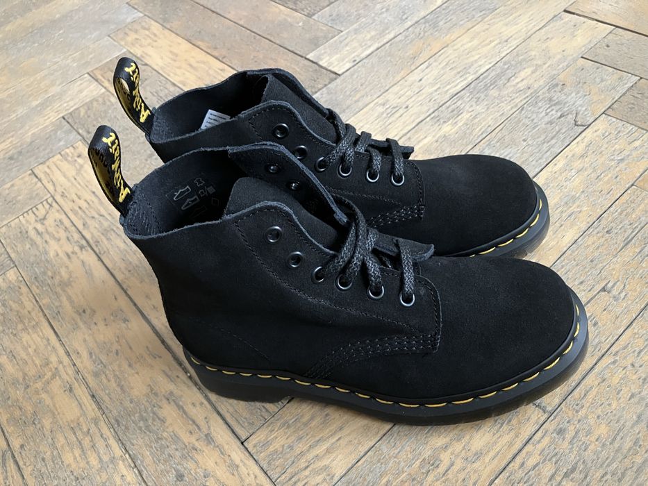 Велурен Dr. Martens, номер 36-ти