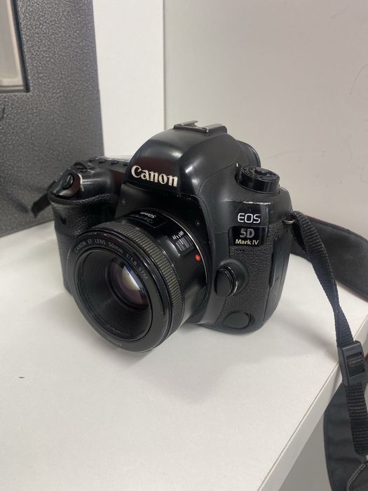 Canon 5d mark 4 в комплекте с двумя обьективами