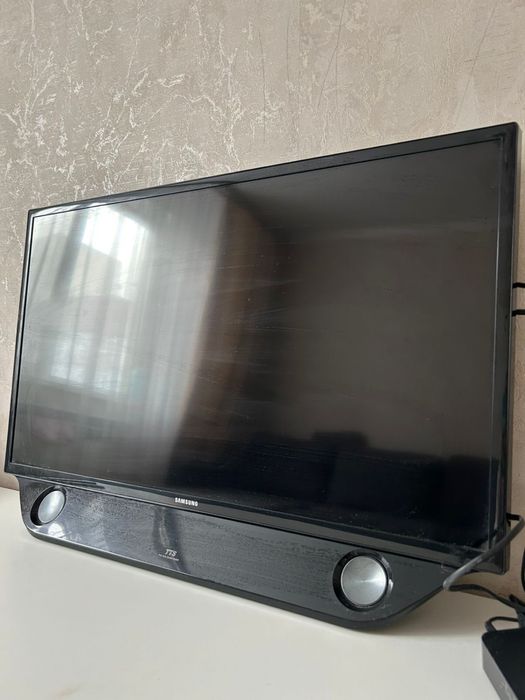 Телевизор в хорошем состояний