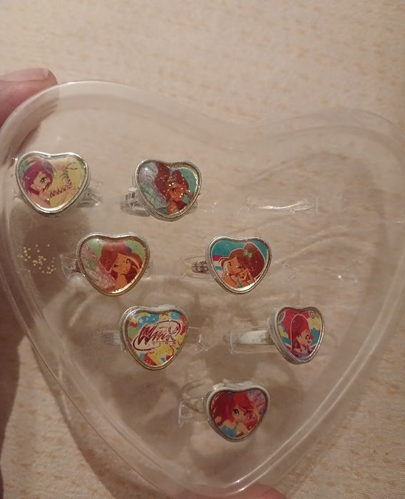Продам  кольца Winx