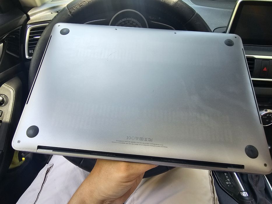 Продам MacBook Pro 13" (2017)