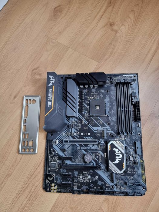 Геймърски комплект: Ryzen 5 3600 + ASUS TUF B450-Pro + 32GB RAM HyperX + Shadow Rock Slim