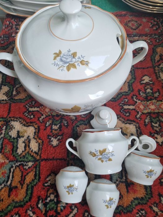 Посуда, ляган для плова,тарелки,супница