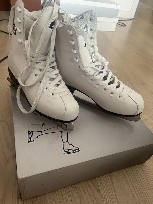 Женские коньки