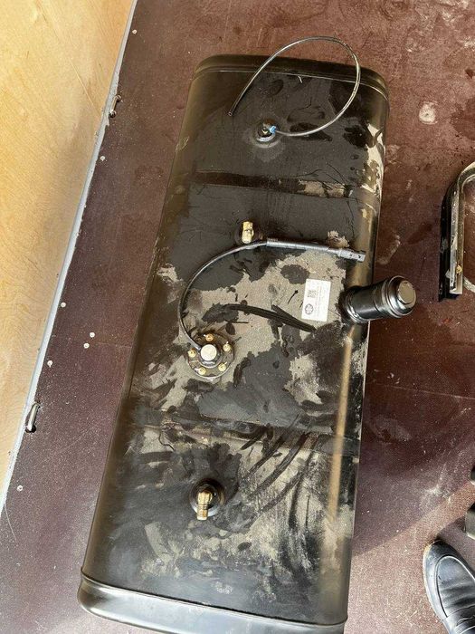 Salarka bak sotiladi Faw moshinasining