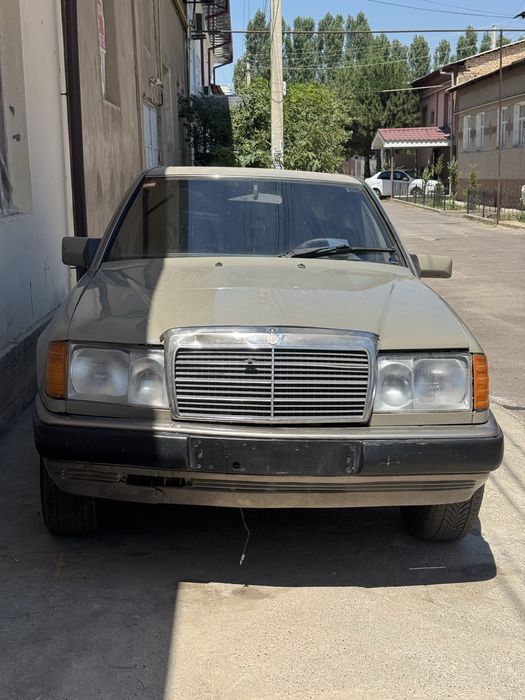 Mercedes Benz W124