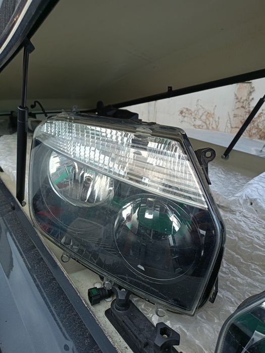 Фарове да Dacia Duster 2010-2013